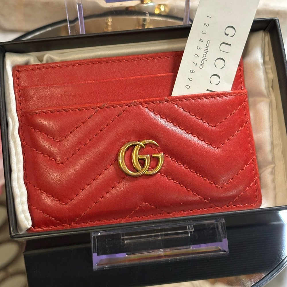 Gucci Red Quilted Chevron Leather Card Holder NIB w dust bag full inclusion - Picture 2 of 10